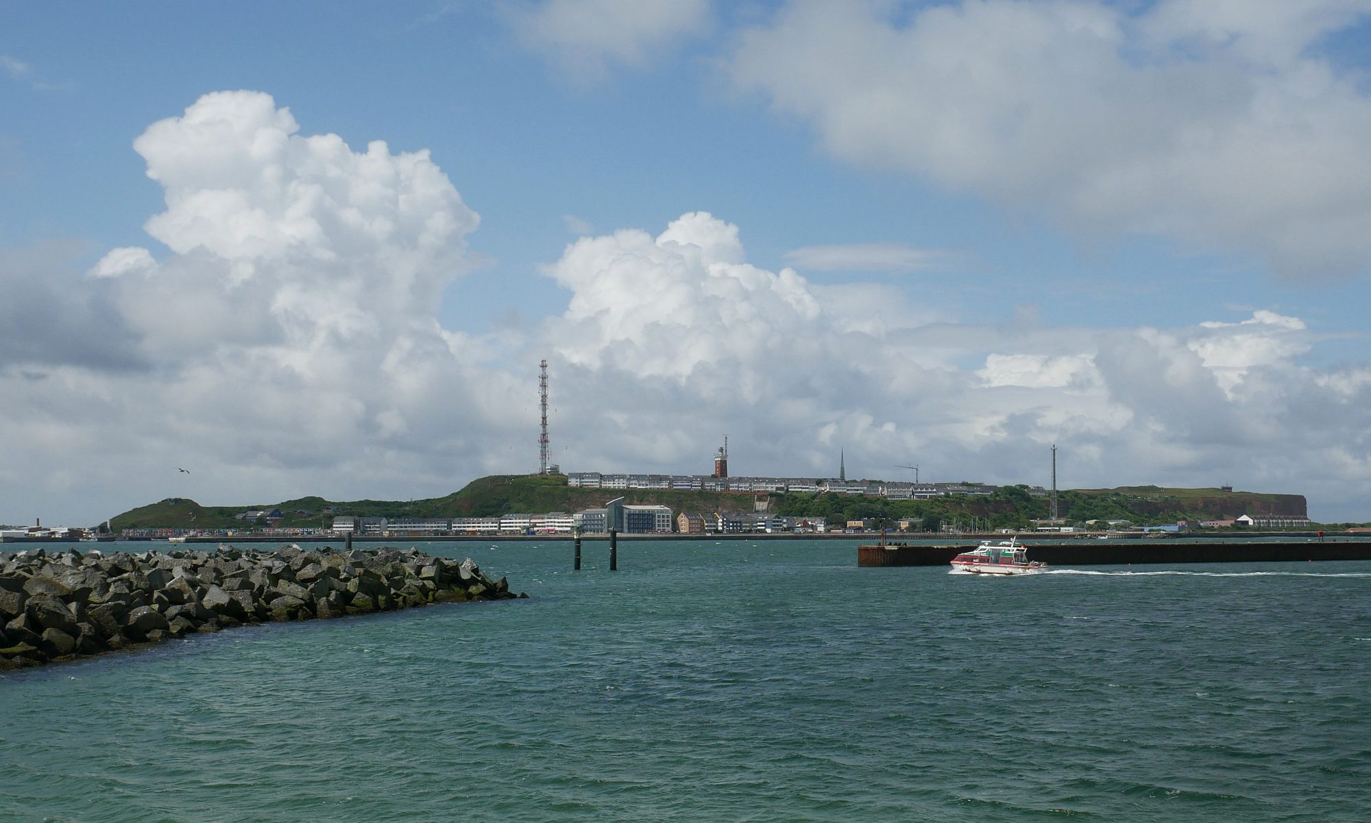 Helgoland von der Düne gesehen
